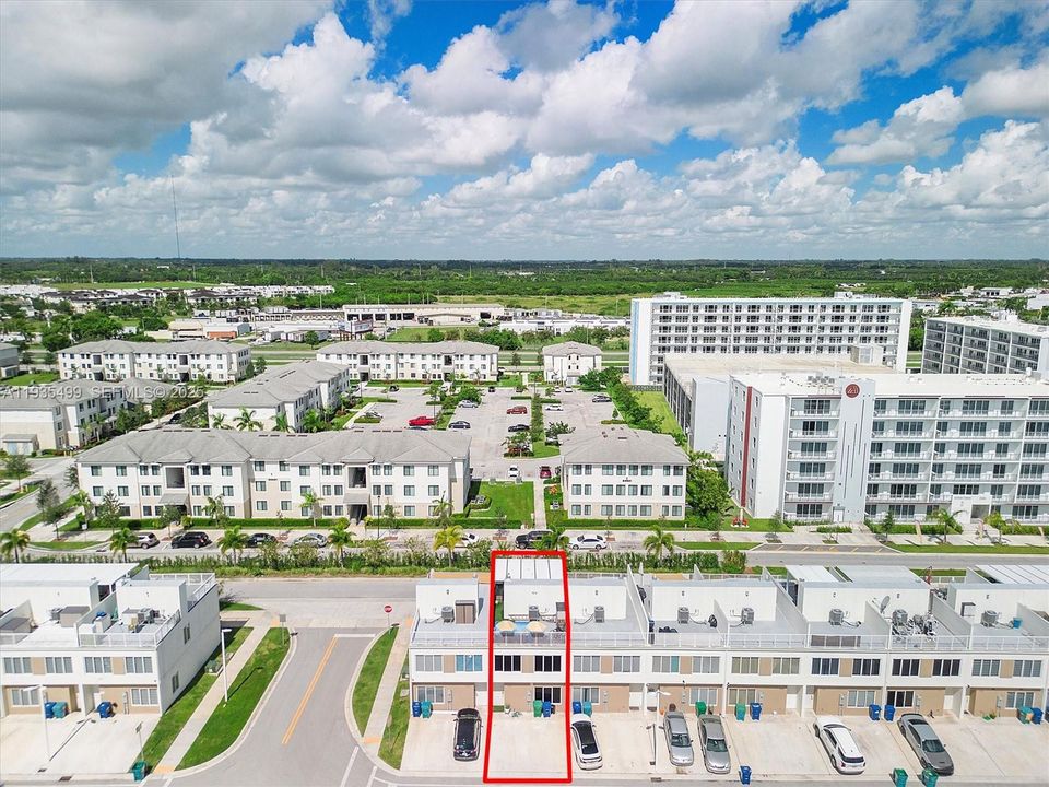 待售: $420,000 (4 贝兹, 3 浴室, 1434 平方英尺)