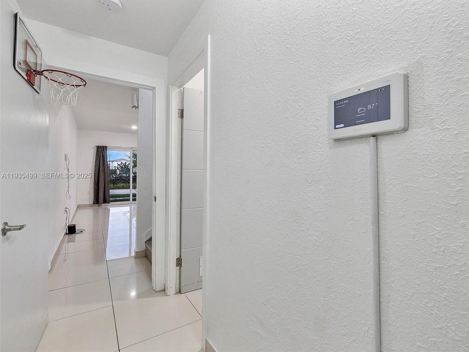 待售: $420,000 (4 贝兹, 3 浴室, 1434 平方英尺)