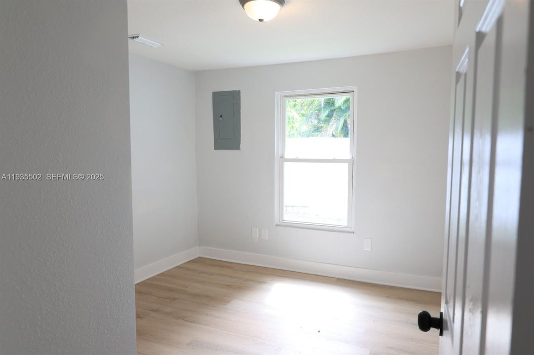 待售: $359,800 (3 贝兹, 2 浴室, 1308 平方英尺)