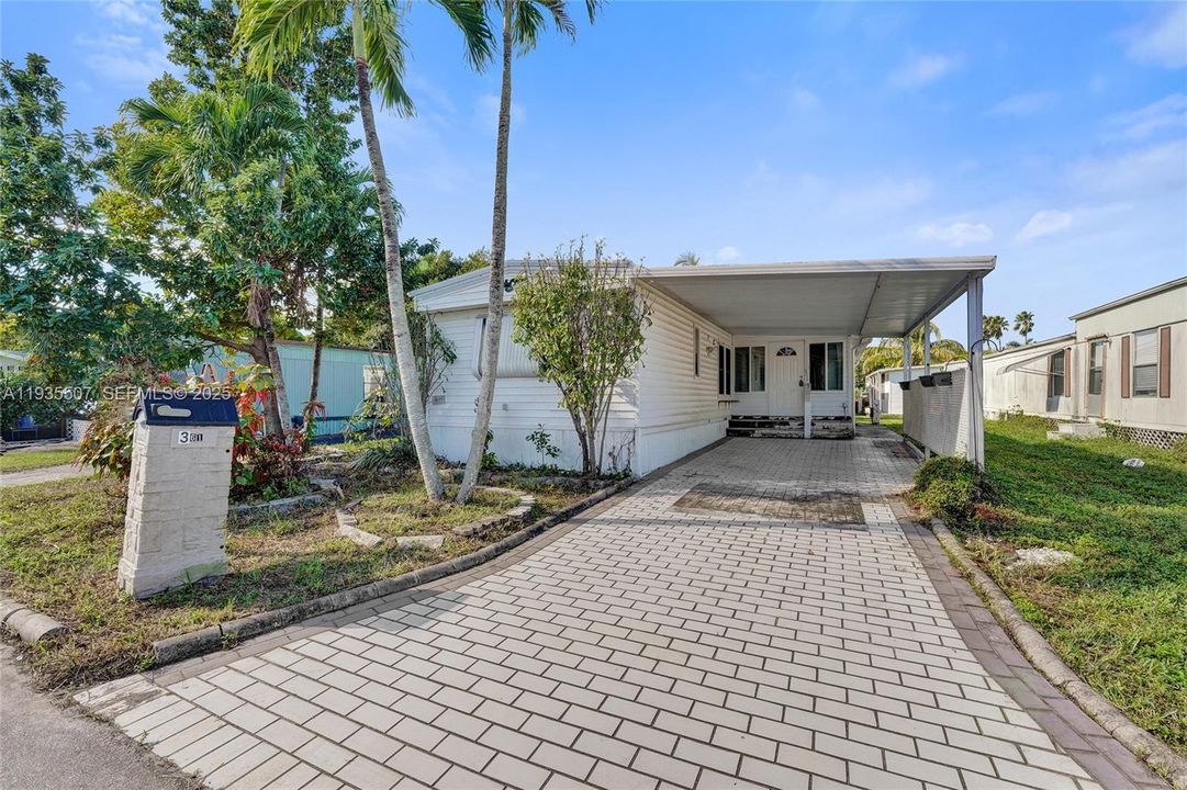 En Venta: $170,000 (2 camas, 2 baños, 961 Pies cuadrados)