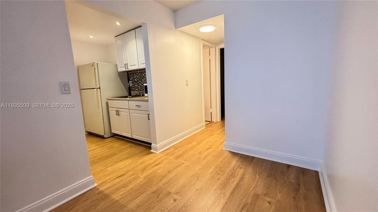 待售: $85,000 (1 贝兹, 1 浴室, 532 平方英尺)