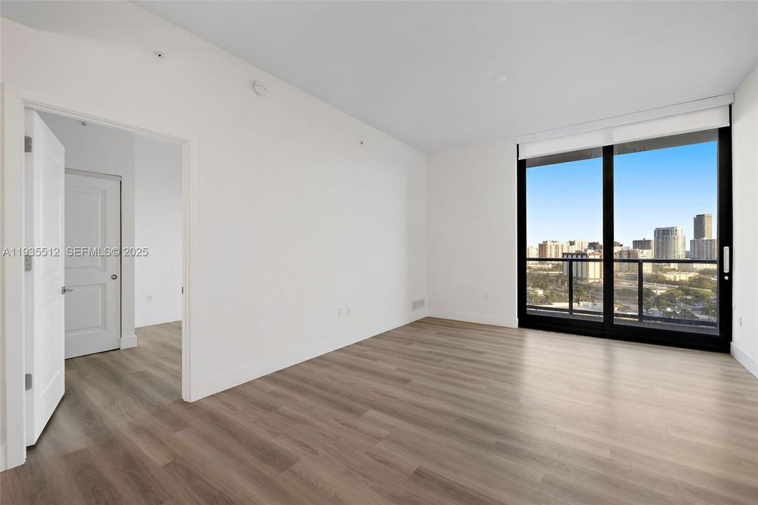 For Rent: $4,137 (2 beds, 2 baths, 1264 Square Feet)