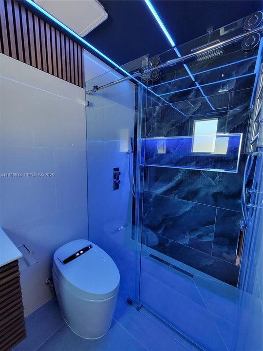 For Sale: $515,000 (3 beds, 2 baths, 1166 Square Feet)