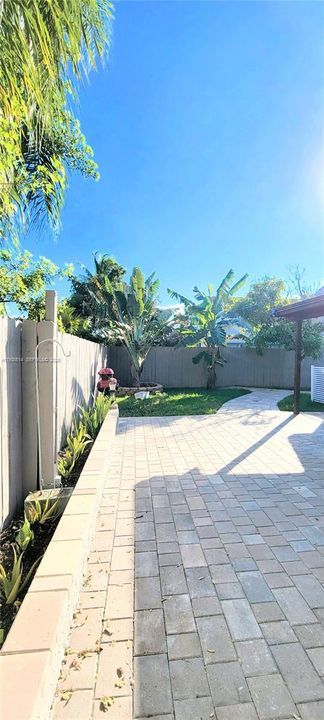 For Sale: $515,000 (3 beds, 2 baths, 1166 Square Feet)