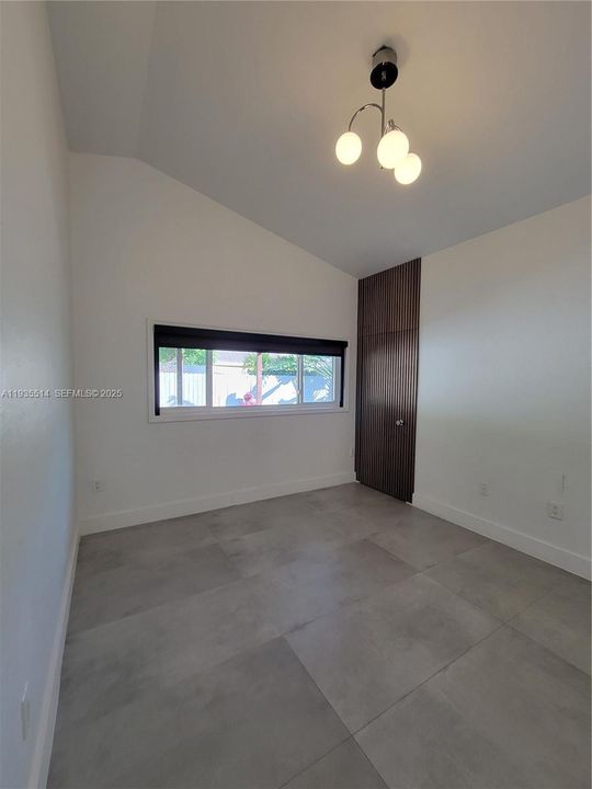 For Sale: $515,000 (3 beds, 2 baths, 1166 Square Feet)