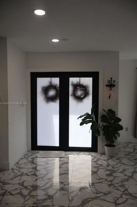 En Venta: $720,000 (3 camas, 2 baños, 1651 Pies cuadrados)