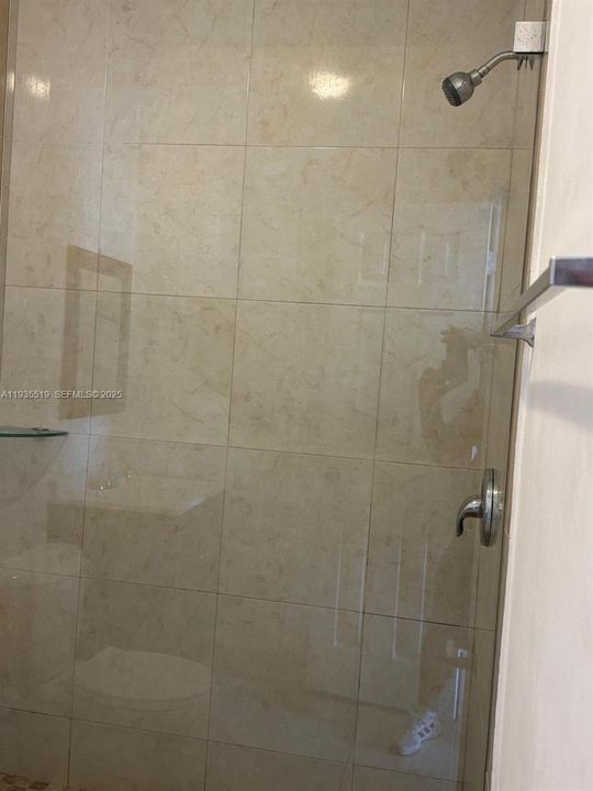 En Venta: $720,000 (3 camas, 2 baños, 1651 Pies cuadrados)