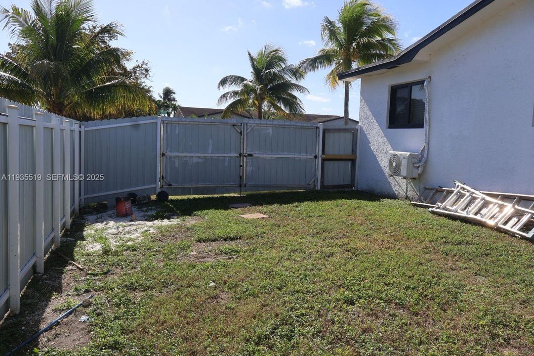 En Venta: $720,000 (3 camas, 2 baños, 1651 Pies cuadrados)