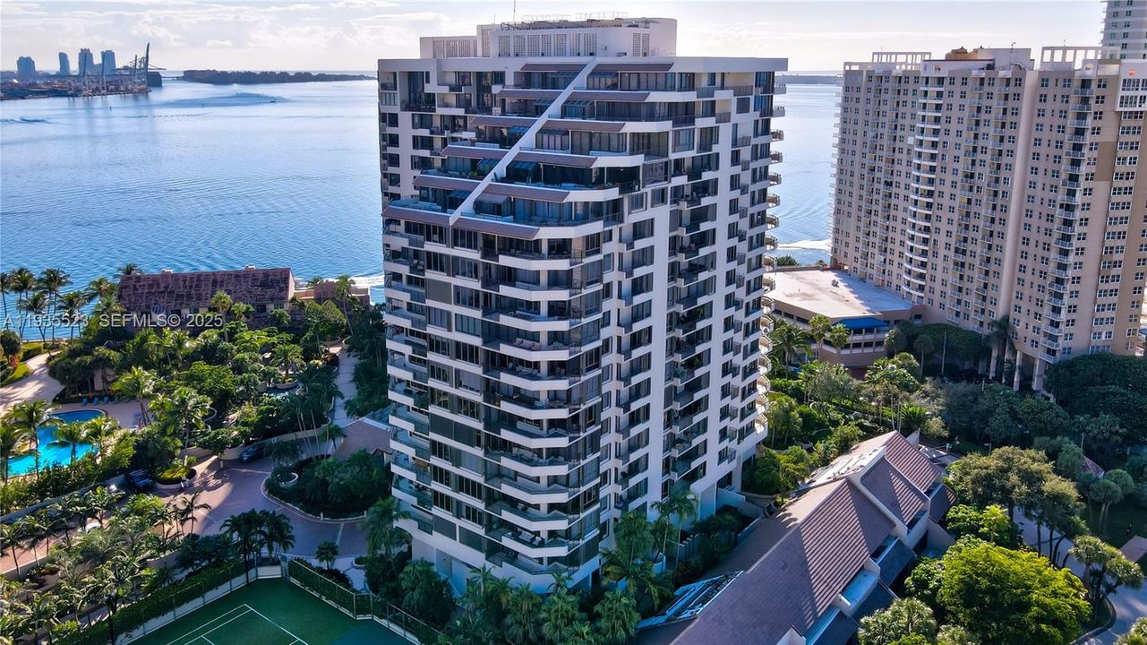 For Rent: $6,200 (3 beds, 3 baths, 1624 Square Feet)