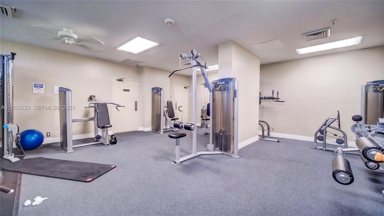 For Rent: $6,200 (3 beds, 3 baths, 1624 Square Feet)