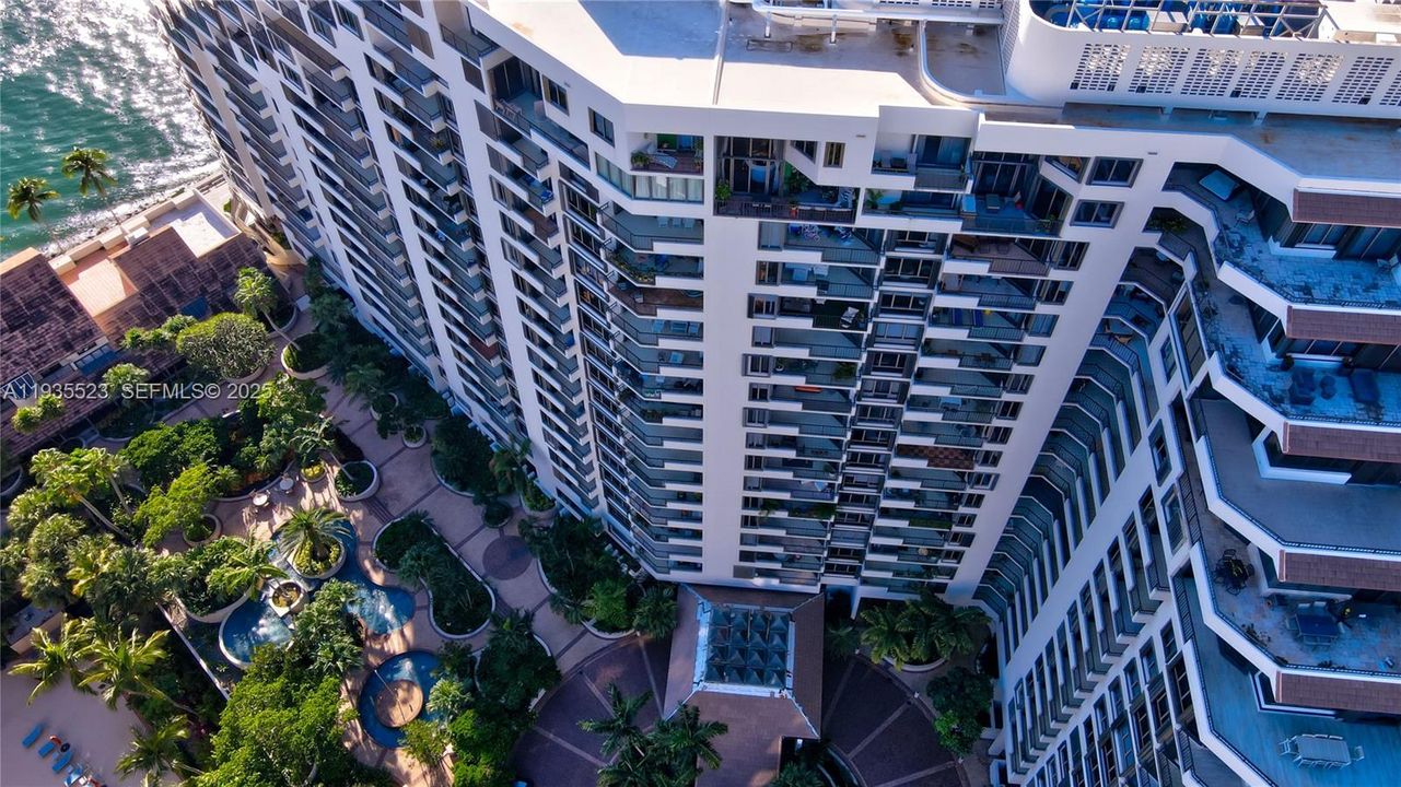 For Rent: $6,200 (3 beds, 3 baths, 1624 Square Feet)