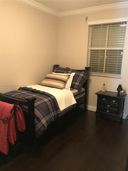 For Rent: $3,800 (3 beds, 2 baths, 1579 Square Feet)