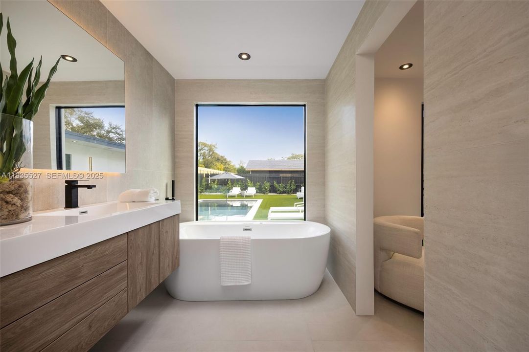 На продажу: $2,295,000 (6 спален, 6 ванн, 3312 Квадратных фут)