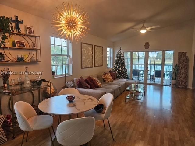 На продажу: $484,999 (2 спален, 2 ванн, 1405 Квадратных фут)