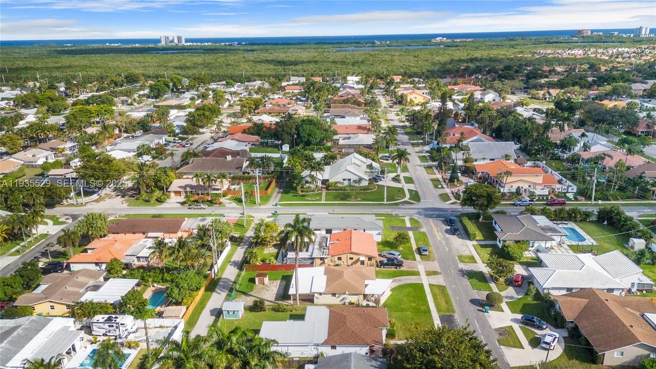 For Rent: $3,250 (2 beds, 2 baths, 1700 Square Feet)