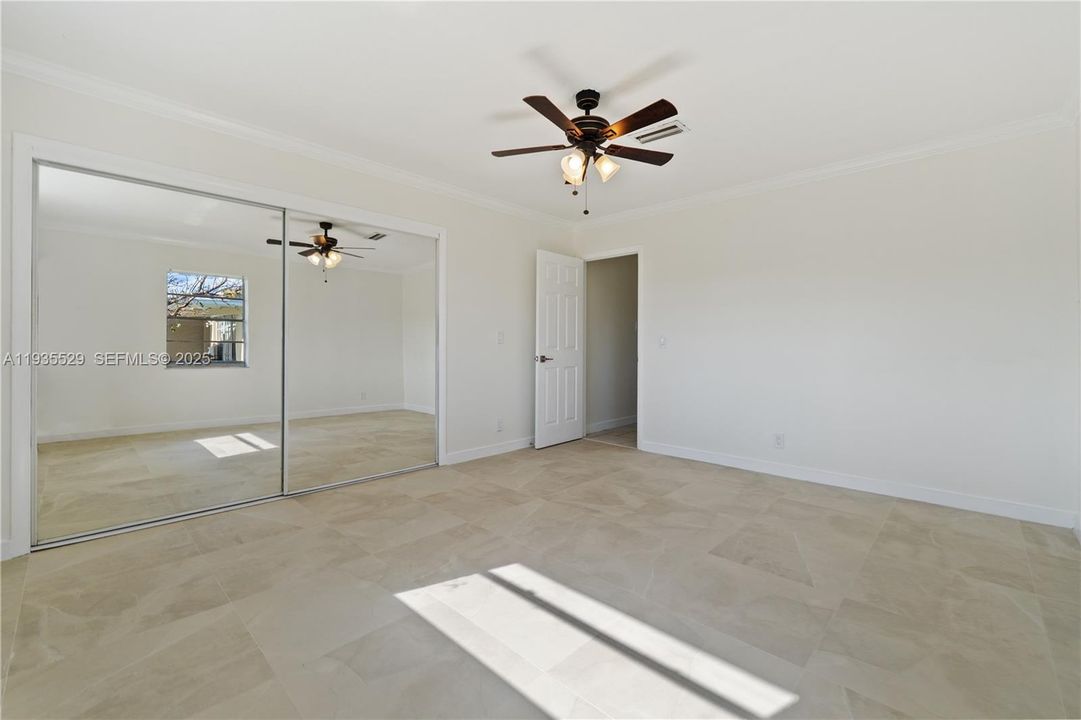 For Rent: $3,250 (2 beds, 2 baths, 1700 Square Feet)