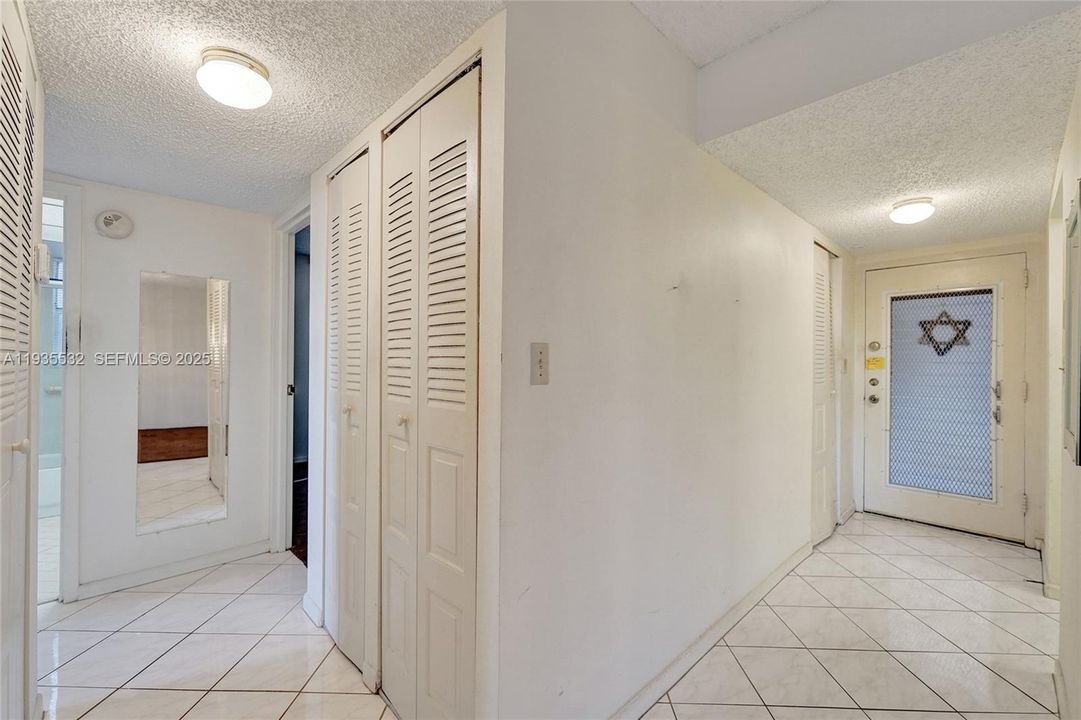 En Venta: $110,000 (2 camas, 2 baños, 1000 Pies cuadrados)