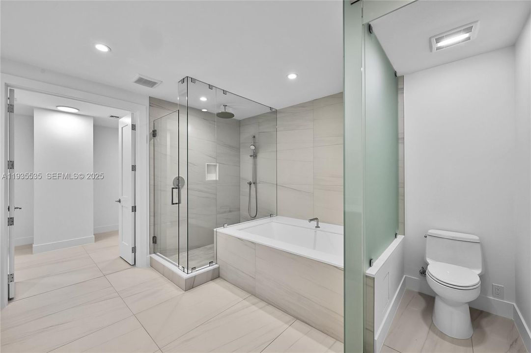 В аренду: $29,500 (3 спален, 4 ванн, 0 Квадратных фут)