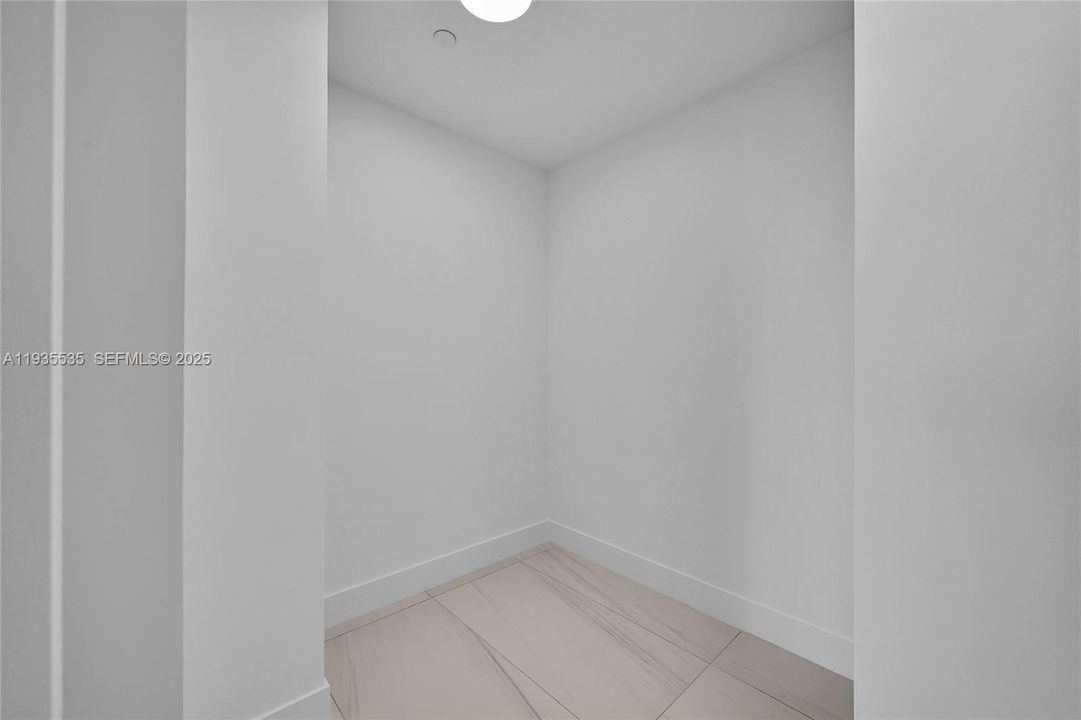 В аренду: $29,500 (3 спален, 4 ванн, 0 Квадратных фут)