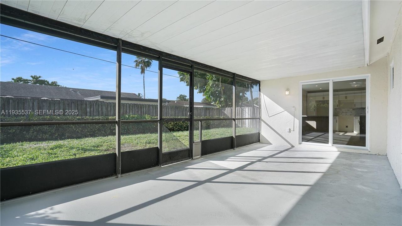 For Sale: $565,000 (3 beds, 2 baths, 1467 Square Feet)