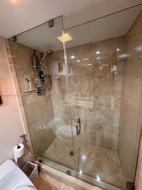 For Rent: $3,250 (2 beds, 2 baths, 1274 Square Feet)