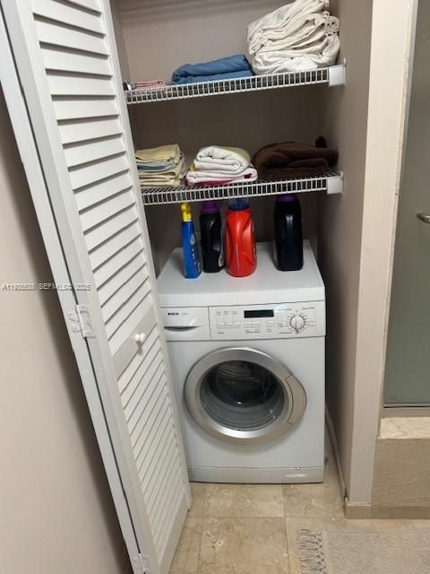 For Rent: $3,250 (2 beds, 2 baths, 1274 Square Feet)