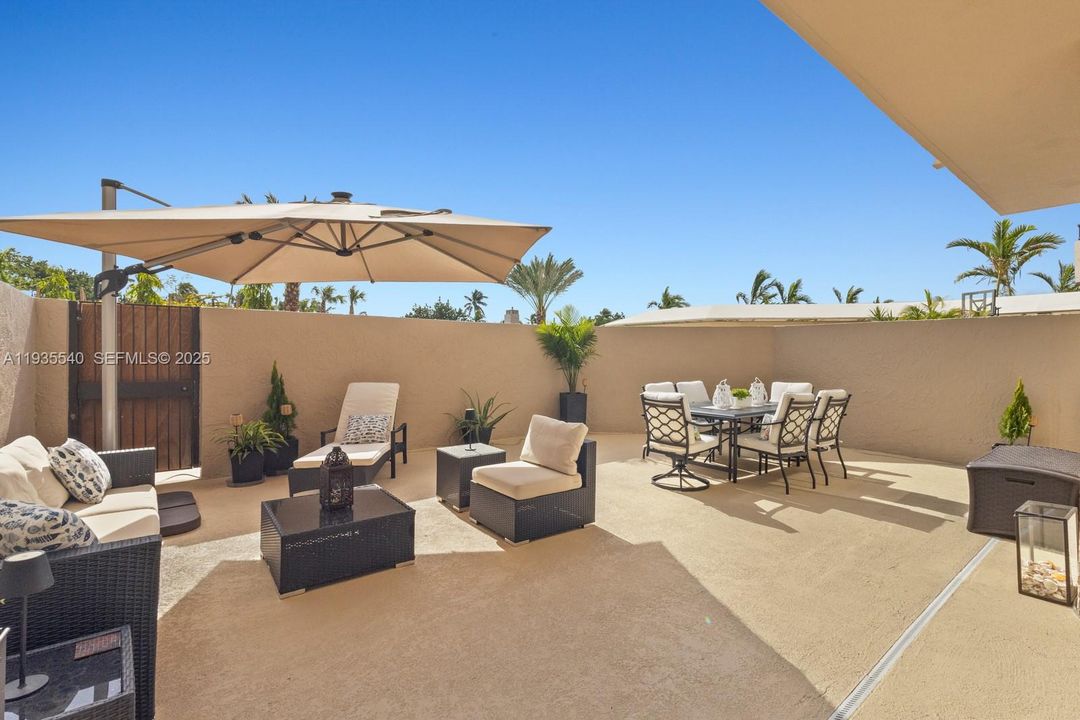 En Venta: $924,900 (1 camas, 1 baños, 1103 Pies cuadrados)