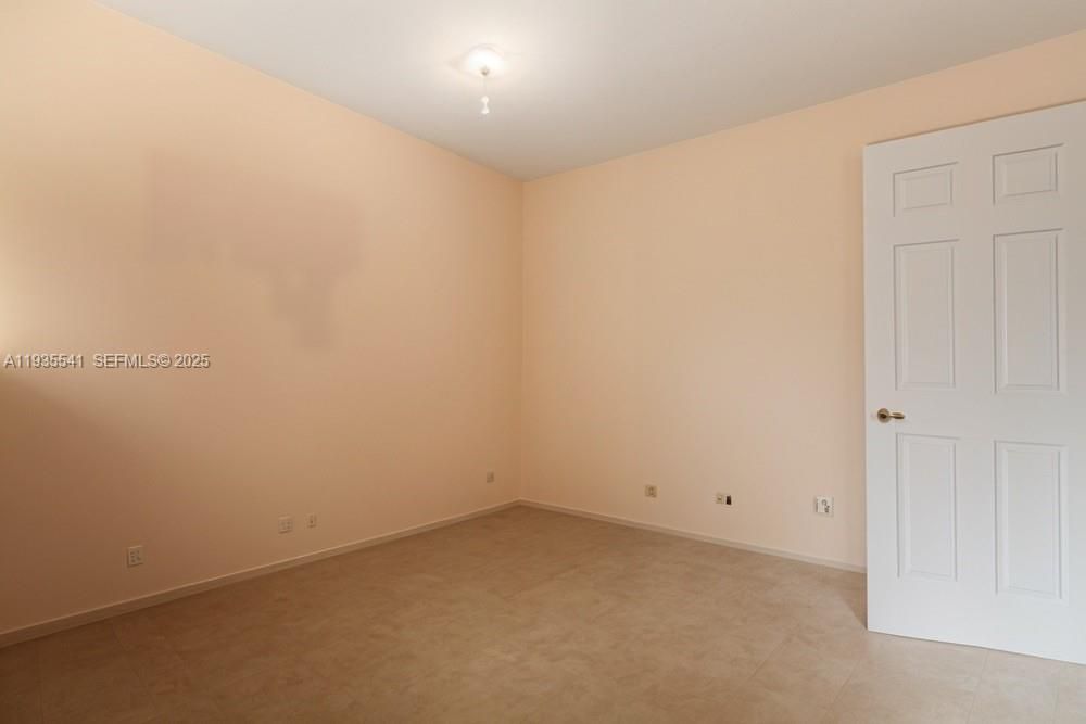 En Venta: $399,000 (3 camas, 1 baños, 1310 Pies cuadrados)