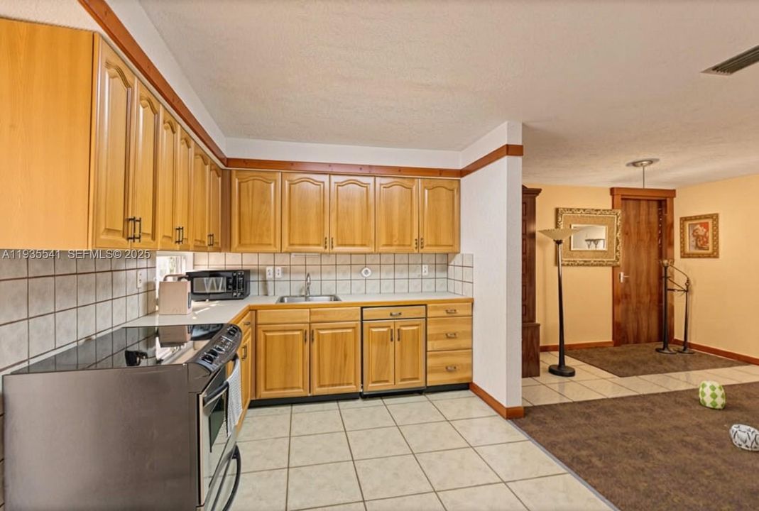 En Venta: $399,000 (3 camas, 1 baños, 1310 Pies cuadrados)