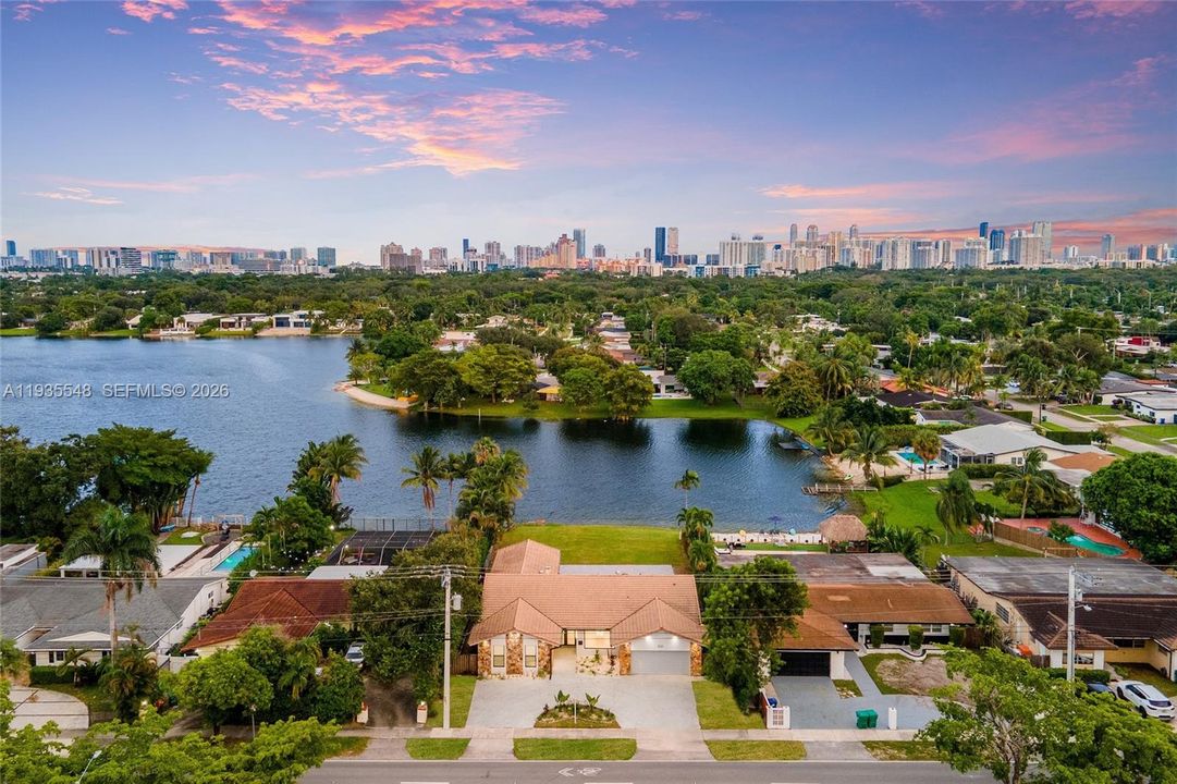 For Sale: $2,325,000 (4 beds, 3 baths, 2849 Square Feet)