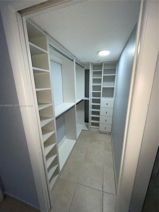 En Renta: $2,700 (3 camas, 2 baños, 1040 Pies cuadrados)