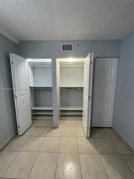 En Renta: $2,700 (3 camas, 2 baños, 1040 Pies cuadrados)