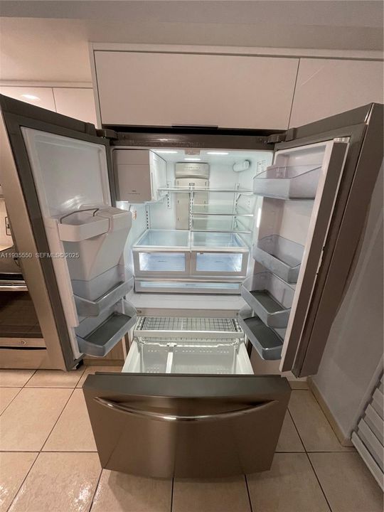 En Renta: $2,700 (3 camas, 2 baños, 1040 Pies cuadrados)