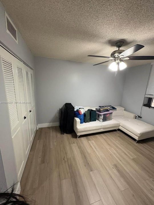 出租: $2,850 (3 贝兹, 2 浴室, 1660 平方英尺)