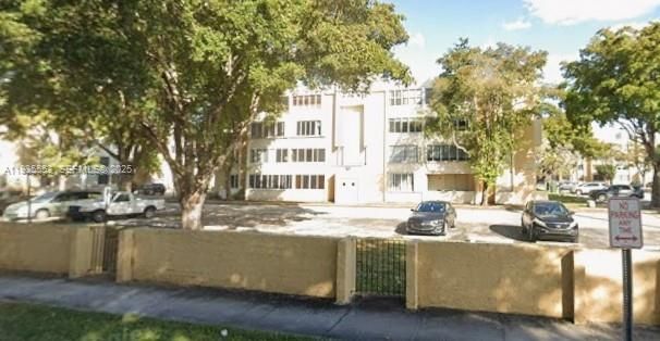 出租: $2,850 (3 贝兹, 2 浴室, 1660 平方英尺)