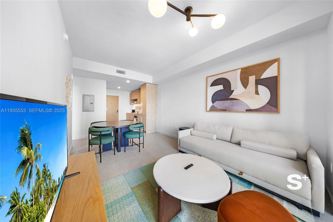 В аренду: $3,200 (1 спален, 1 ванн, 600 Квадратных фут)