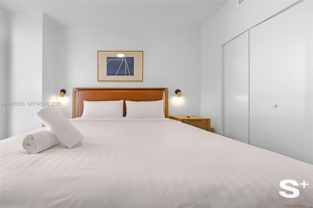 В аренду: $3,200 (1 спален, 1 ванн, 600 Квадратных фут)