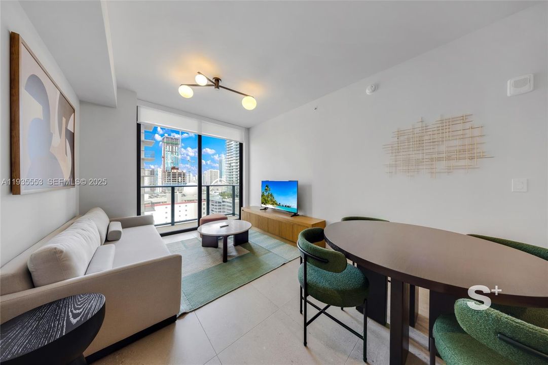 В аренду: $3,200 (1 спален, 1 ванн, 600 Квадратных фут)