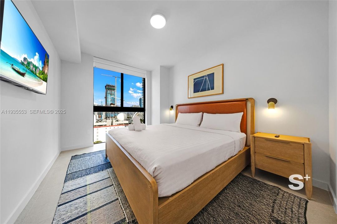 В аренду: $3,200 (1 спален, 1 ванн, 600 Квадратных фут)