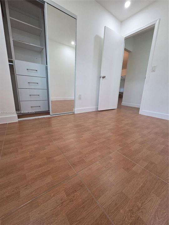 В аренду: $2,550 (3 спален, 2 ванн, 999 Квадратных фут)