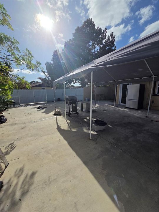 В аренду: $2,550 (3 спален, 2 ванн, 999 Квадратных фут)