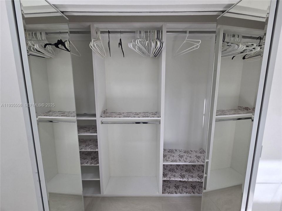 В аренду: $2,550 (3 спален, 2 ванн, 999 Квадратных фут)