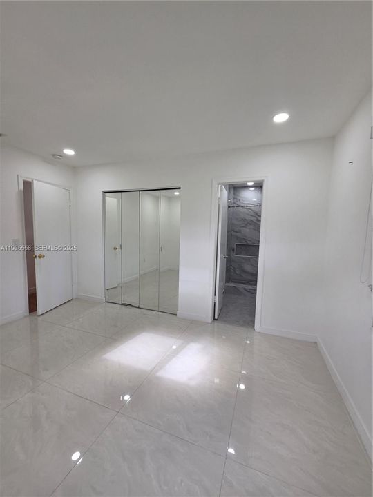 В аренду: $2,550 (3 спален, 2 ванн, 999 Квадратных фут)