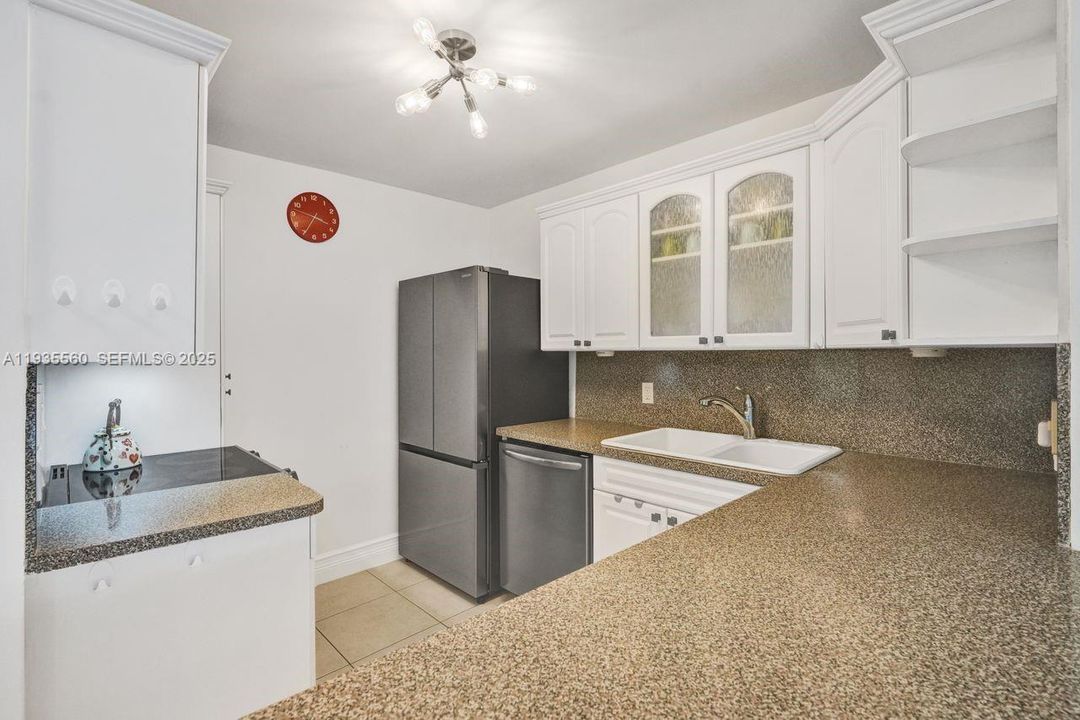 En Venta: $499,000 (1 camas, 1 baños, 940 Pies cuadrados)