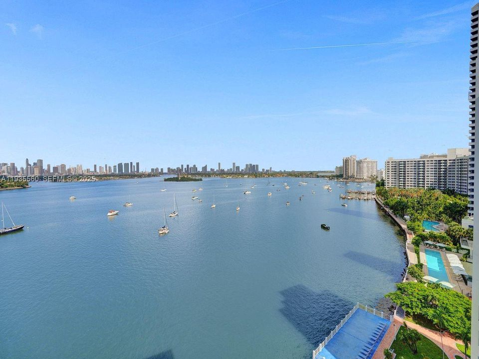 En Venta: $499,000 (1 camas, 1 baños, 940 Pies cuadrados)