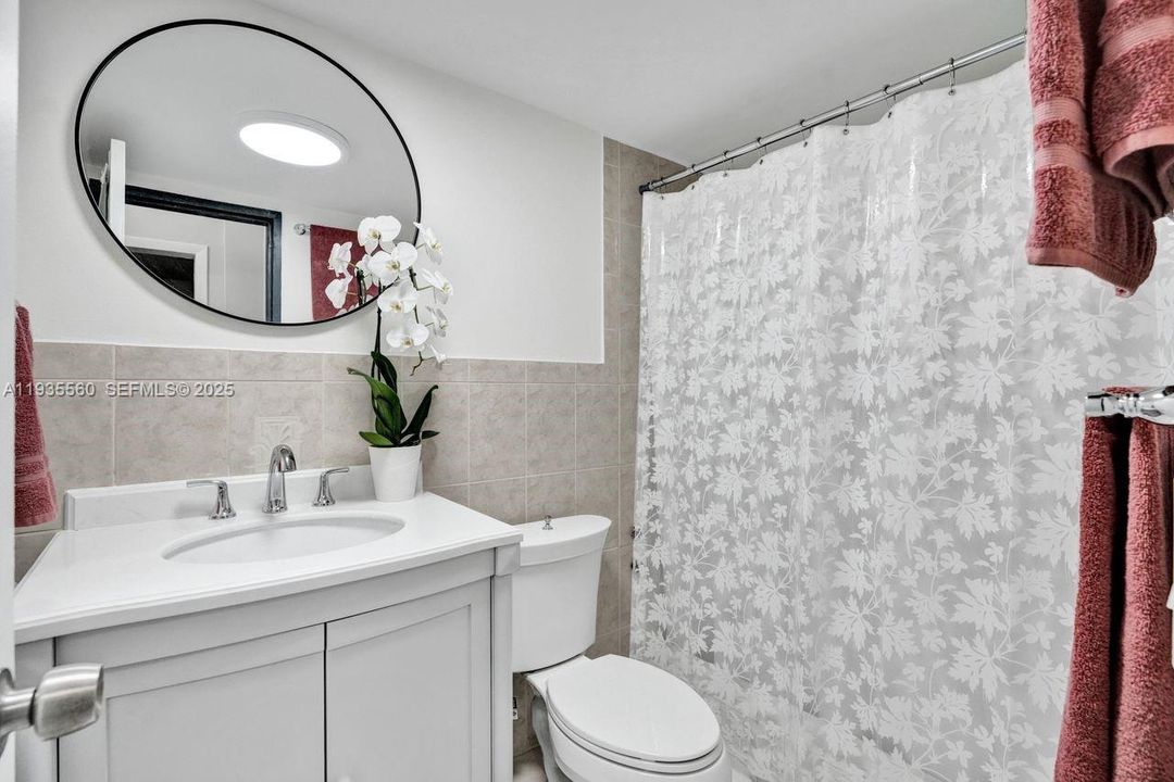 En Venta: $499,000 (1 camas, 1 baños, 940 Pies cuadrados)