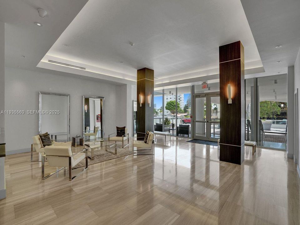 En Venta: $499,000 (1 camas, 1 baños, 940 Pies cuadrados)