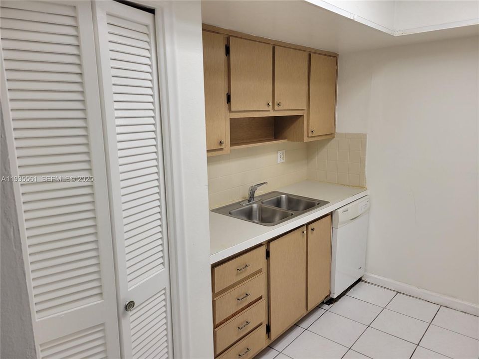 En Renta: $2,600 (3 camas, 2 baños, 1282 Pies cuadrados)