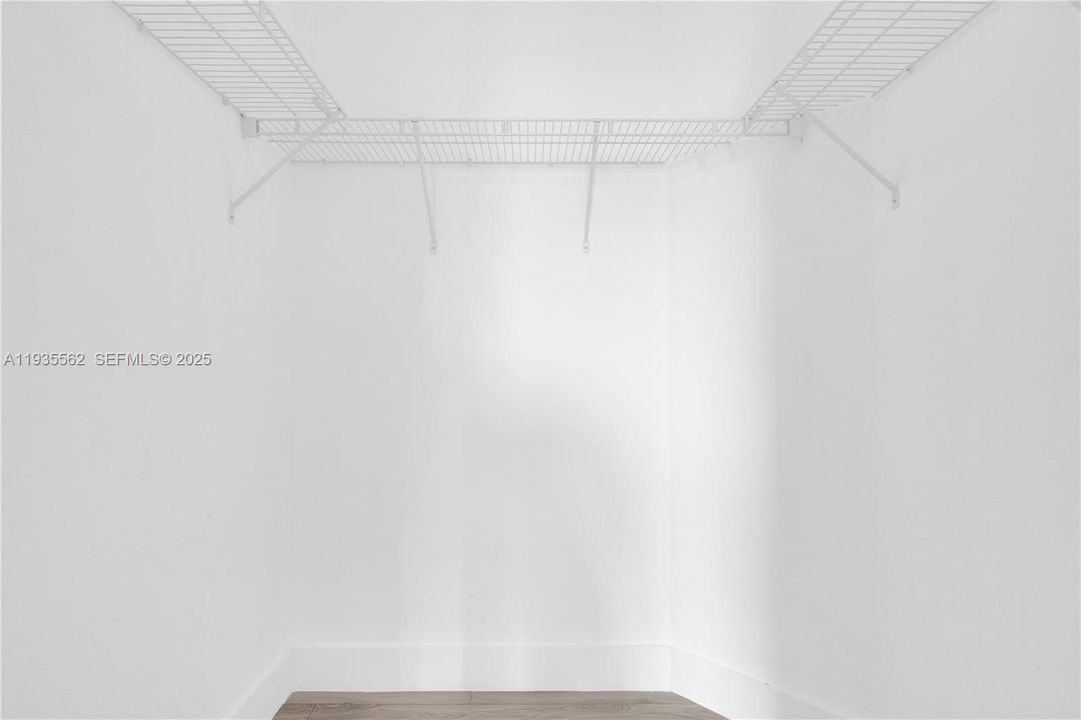 В аренду: $3,000 (3 спален, 2 ванн, 1741 Квадратных фут)