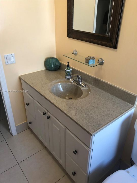 В аренду: $2,200 (2 спален, 2 ванн, 1092 Квадратных фут)